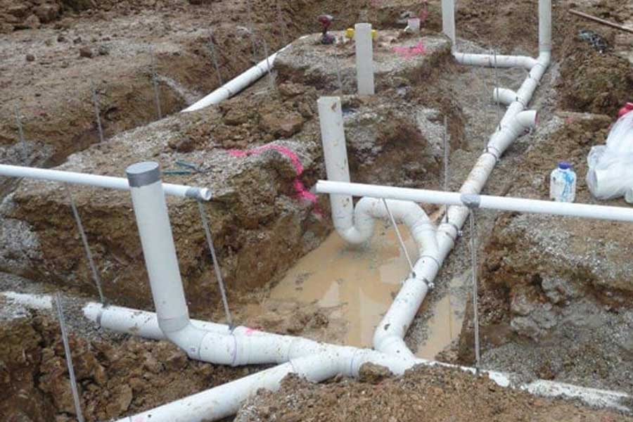 do water lines run under slab